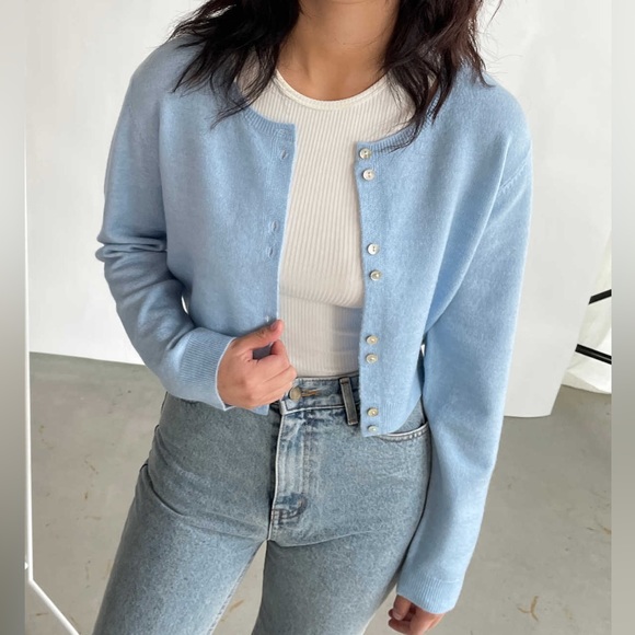 Oak + Fort Wool Button Up Cropped Cardigan Oatmeal Heather - Picture 8 of 9